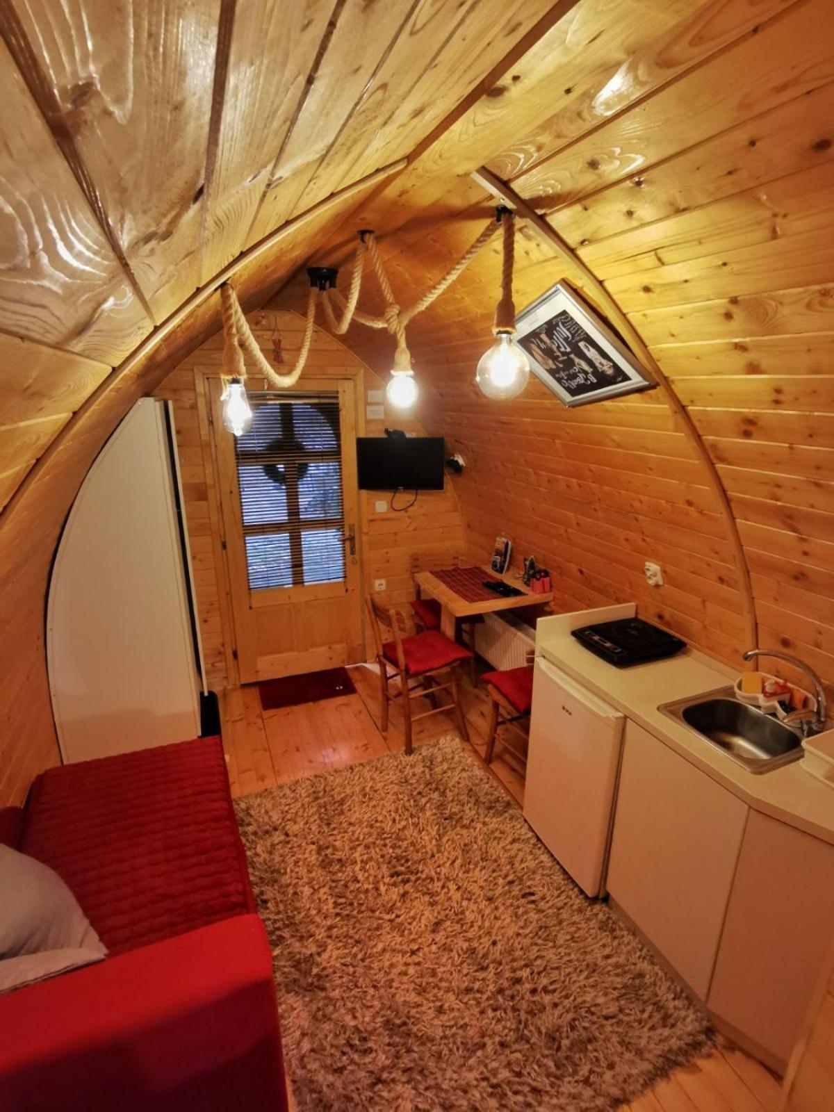 Vila Jelena - Bungalov Crni Vrh Экстерьер фото